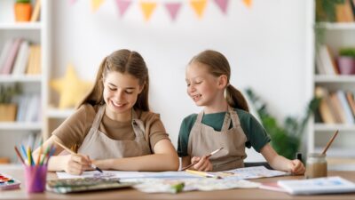 kids at the art class
