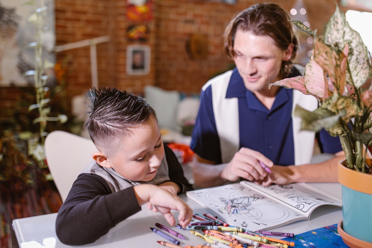 Les bienfaits du Roi lion à colorier pour le développement des enfants